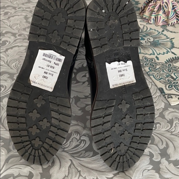 Tommy Hilfiger - Picture 7 of 9